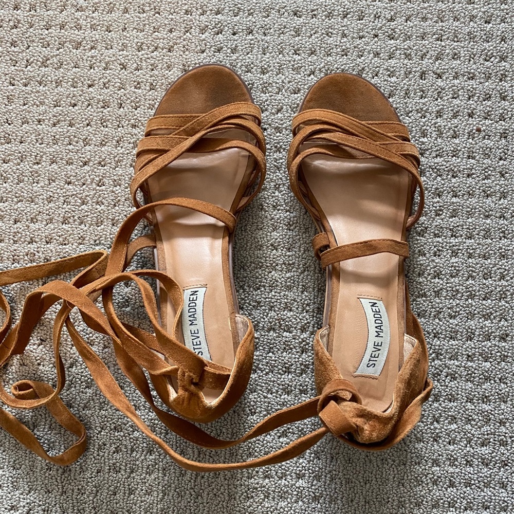 Steve Madden “Revere” Sandal Suede